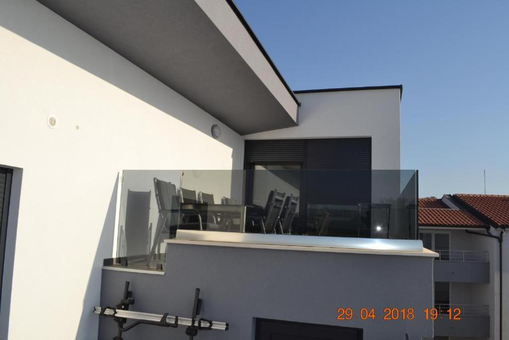 My Paradies - Njivice Penthouse*** Exterior photo